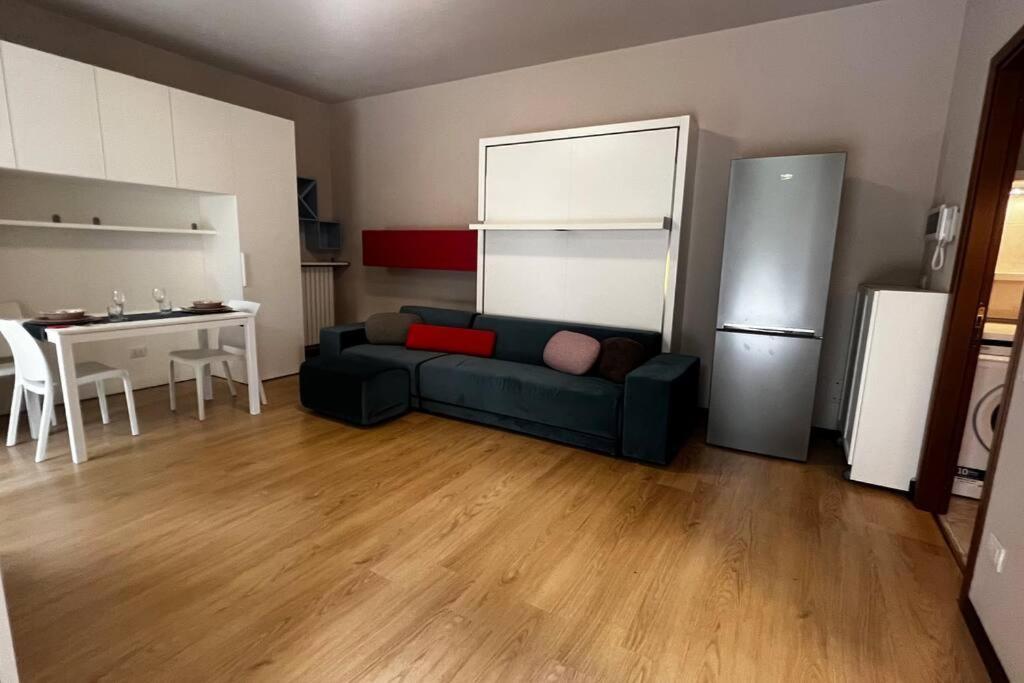 Ferienwohnung Urban House - Comfy Flat Navigli Milan Center Exterior foto